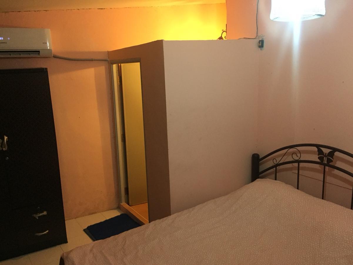 Big Orange Localstay At Siam Бангкок Экстерьер фото